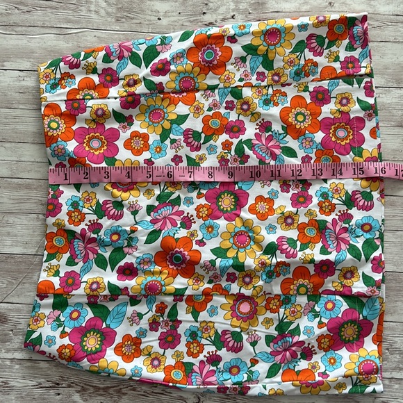 Love on a Hanger Floral Print Split Hem Mini A Line Skirt - Picture 9 of 9